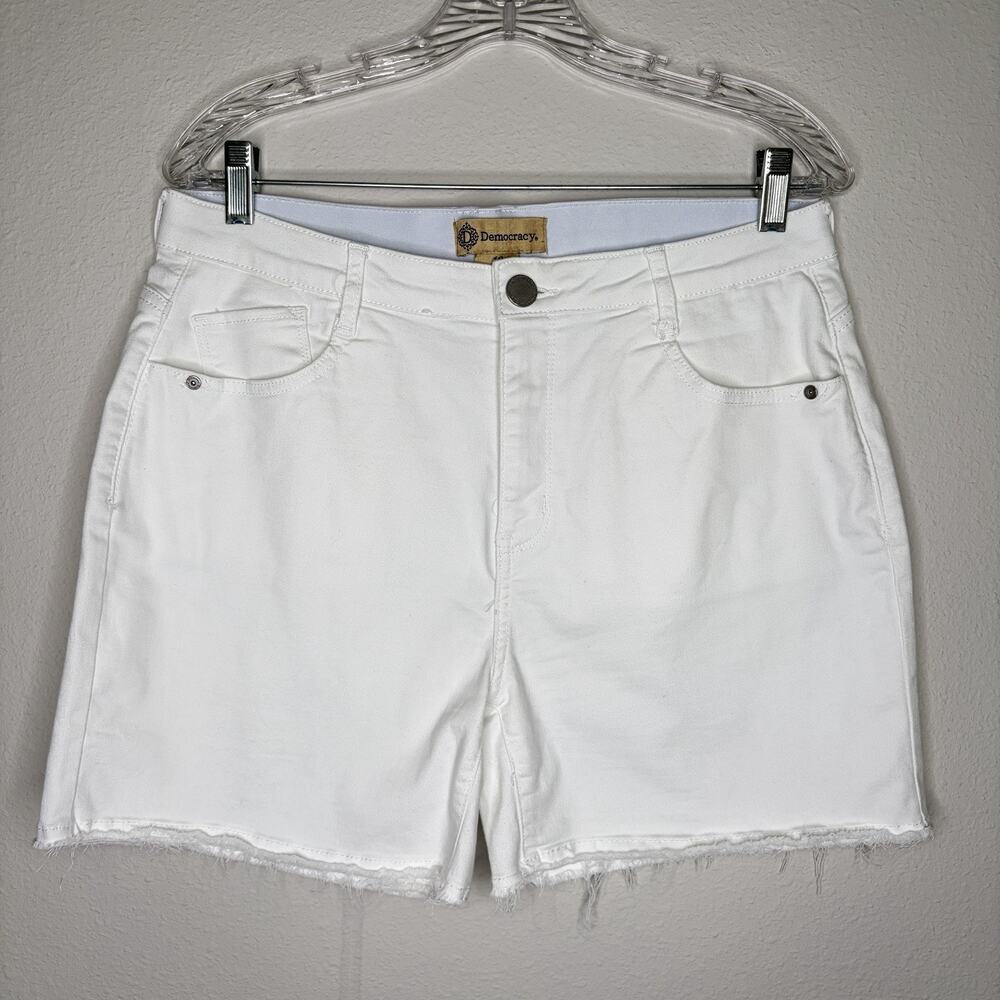 Democracy “Ab” Technology White Shorts Size 12 Cotton Blend, Fresh, Summer, Cool
